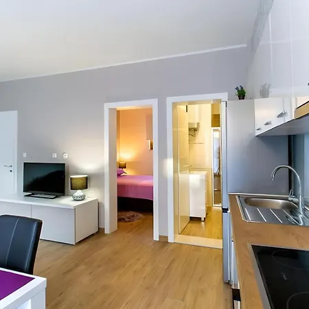 Candy With Jacuzzi And Parking Place * Split