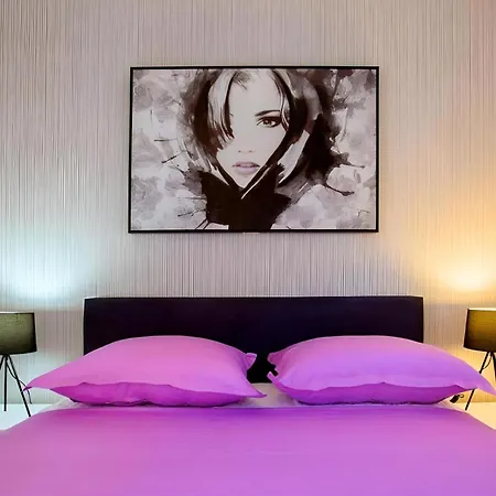 Candy With Jacuzzi And Parking Place Daire *