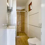 Apartament Candy With Jacuzzi And Parking Place Split