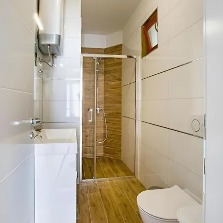 Apartment Candy With Jacuzzi And Parking Place Split